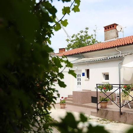 Charming Apartment In Town Center Пула Екстер'єр фото