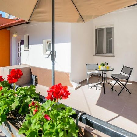 Charming Apartment In Town Center Пула Екстер'єр фото