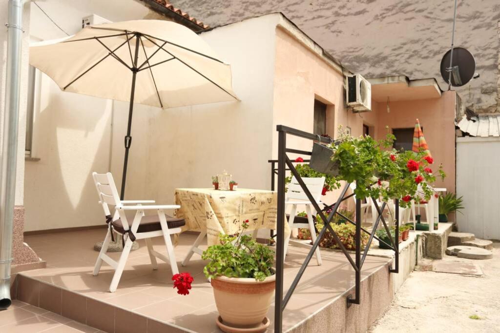 Charming Apartment In Town Center Пула Екстер'єр фото