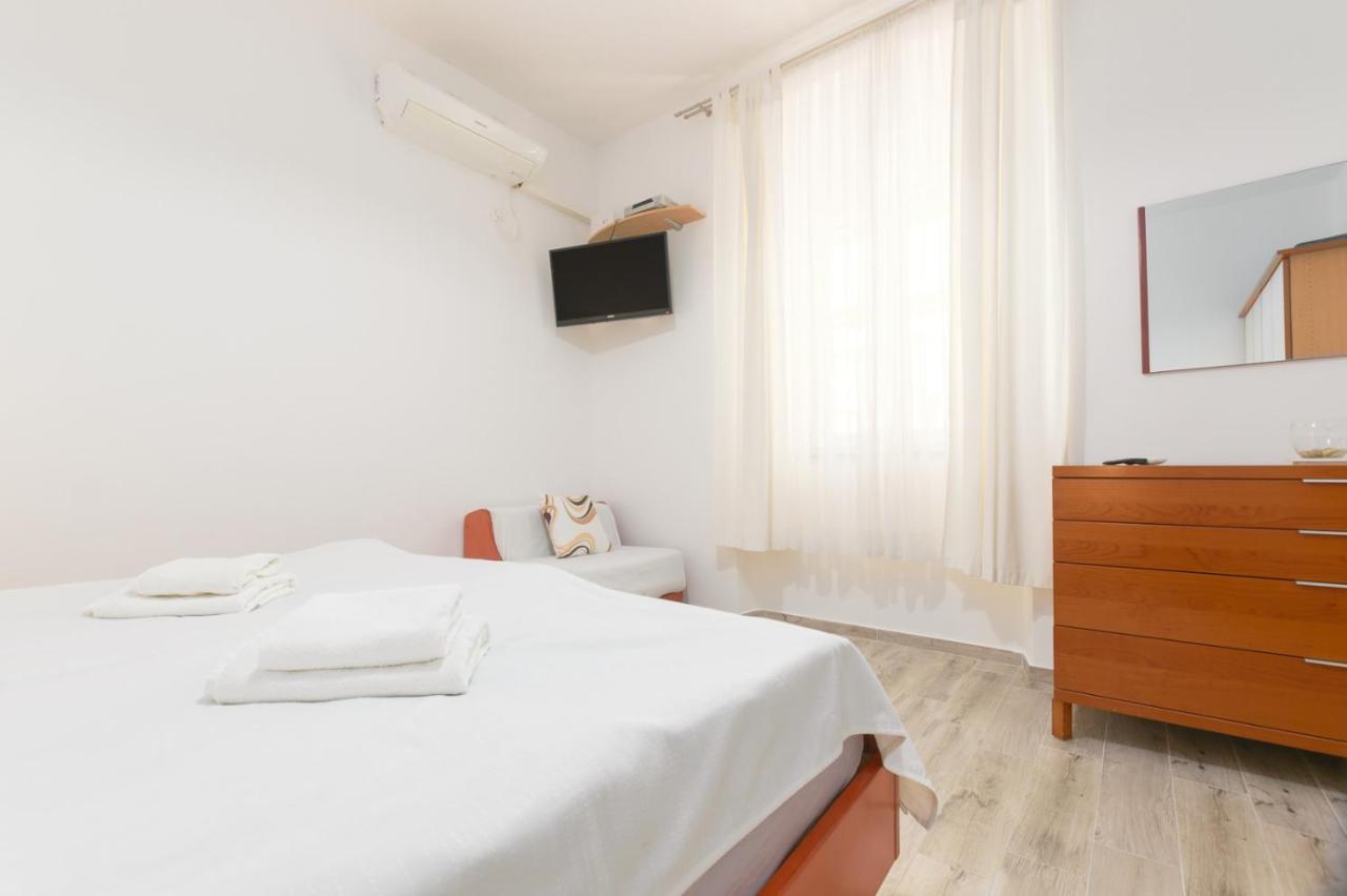 Charming Apartment In Town Center Пула Екстер'єр фото